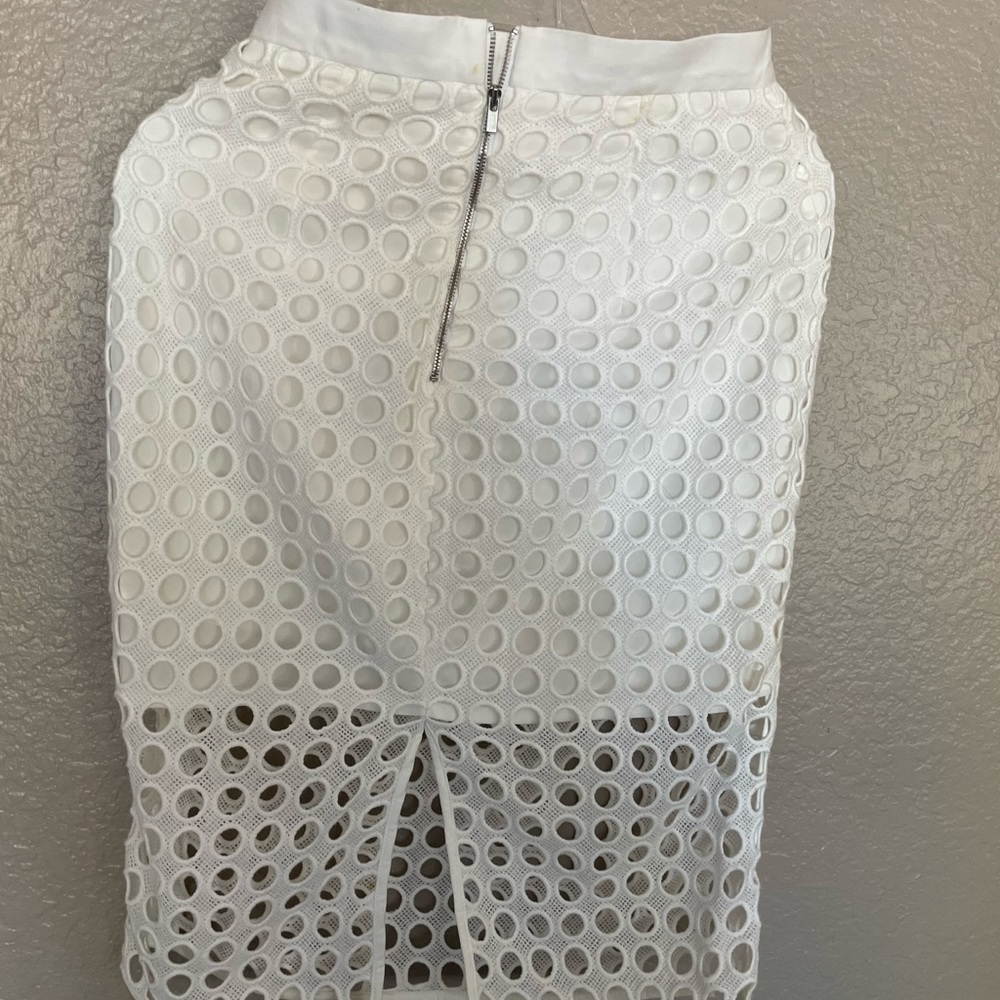 WOMEN SKIRT BANANA REPUBLIC WIITE COLOR SIZE 2